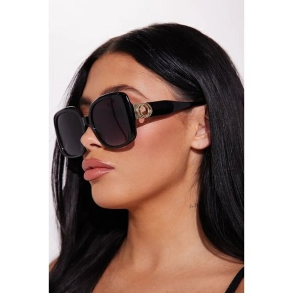 Call Me Baby Square Frame Temple Design Sunglasses‎ Black main image 8